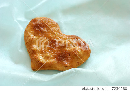 心形的米薄脆餅乾 7234980