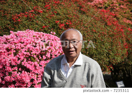 Azalea and the old man Azalea and the old man 7235311