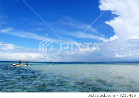 Pandanon Island, a suburb of Cebu, the Philippines Pandanon Island, a suburb of Cebu, the Philippines 7235486
