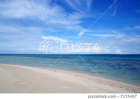 Pandanon Island, a suburb of Cebu, the Philippines Pandanon Island, a suburb of Cebu, the Philippines 7235487