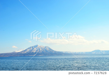 Lake Shikotsuko and Eniwake 7237628