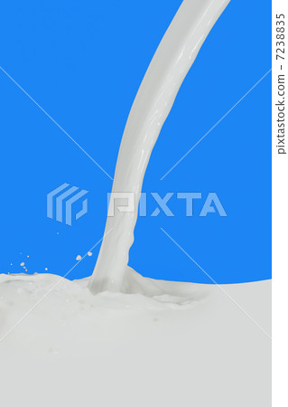 milk splash 7238835