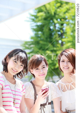 大學生/專業學生形象 大學生/專業學生形象 7239620
