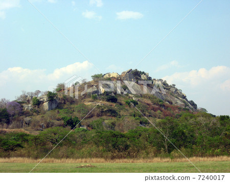 Zimbabwe's World Heritage Site (Great Zimbabwe Ruins) Acropolis 7240017