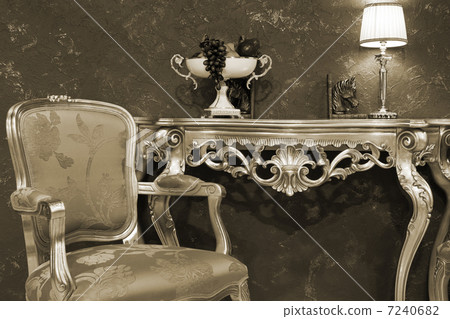 table with fruit 7240682