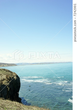 Noguchi Cape Noguchi Cape 7242001