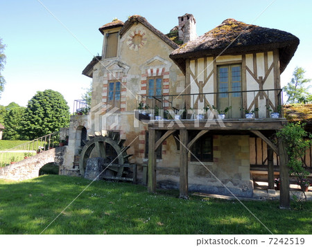 瑪麗·安托瓦內特的鄉間別墅 7242519