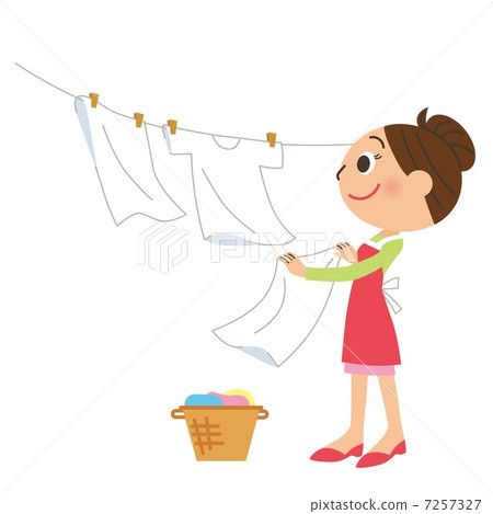 Mommy hanging up the laundry - Stock Illustration [7257327] - PIXTA