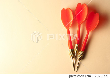 Three arrows 7261144