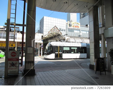 富山市拱廊街和電車 富山市拱廊街和電車 7263809