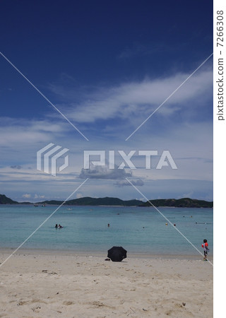 寧靜的海灘 7266308