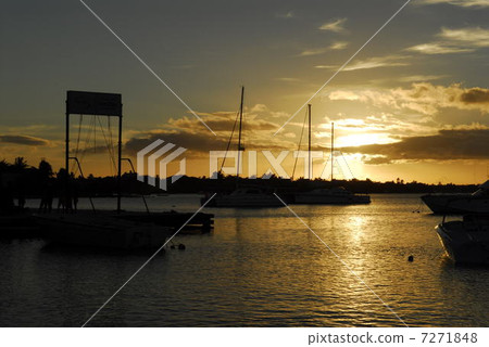 Grand Bet Grand Bet 7271848