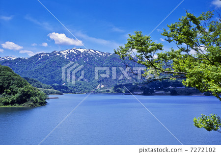 Tsukiyama Lake 7272102