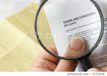 Magnifying glass 7272636