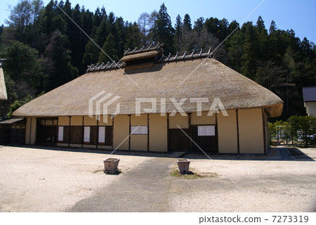 信州擁擠的房子 7273319