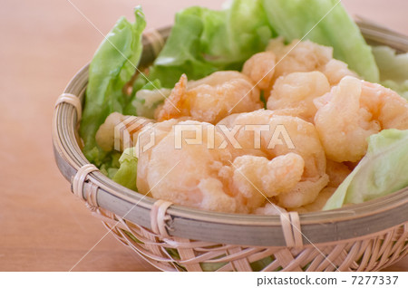 Tempura of small shrimp 7277337