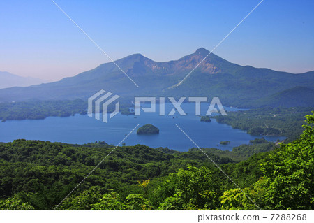 Hibara Lake and Bandai Mountain 7288268