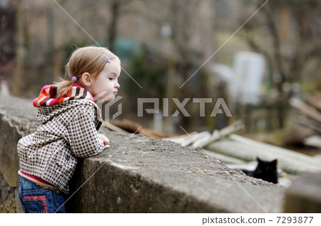 Adorable girl having fun on spring day Adorable girl having fun on spring day 7293877