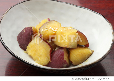 Sweet-and-sour cooked sweet potato 7294452