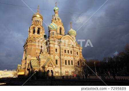 救世主的教堂上面的血 救世主的教堂上面的血 7295689