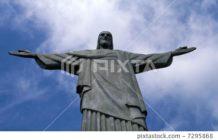 Christ statue 7295868