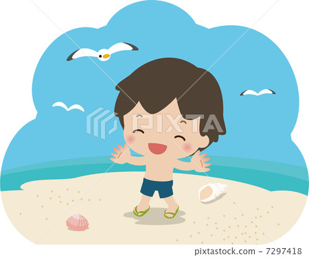 有嬉戲的一個男孩在海灘 7297418