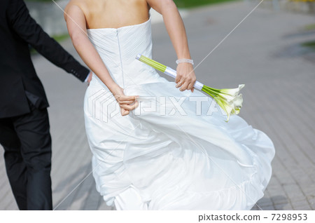 Bride and groom Bride and groom 7298953