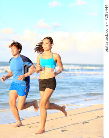 Sport couple running fitness 7299444