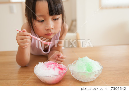 兒童 幼兒 孩子氣的 7306642