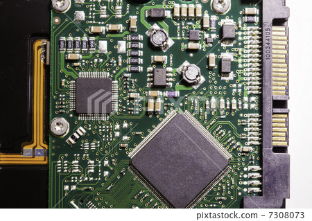 Electronic component 10 7308073