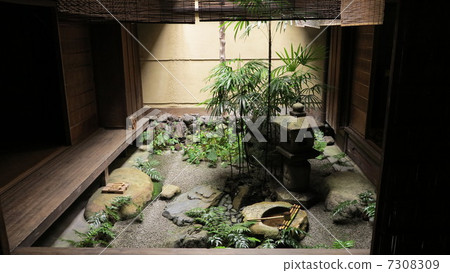 匿名建築 7308309