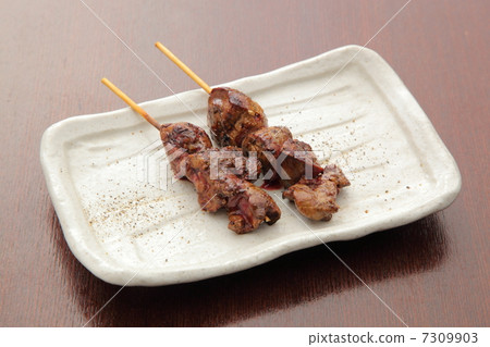 Grilled chicken 7309903