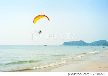 Paragliding Paragliding 7310276