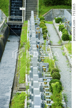 墓地 7311815