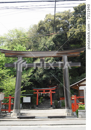 Torii at Ship Okayama Park (Kensuke Shrine) 7311940