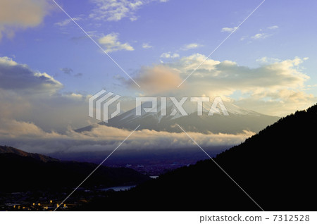 Fuji of Twilight 7312528