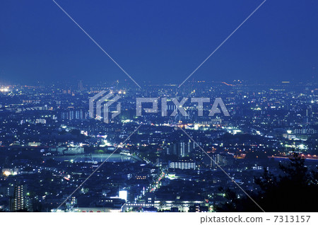 Night view of Itami city 7313157