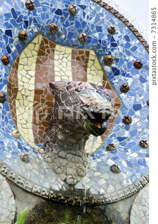 Giant lizard Giant lizard 7314865