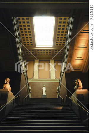 Entrance of the British Museum Entrance of the British Museum 7315115
