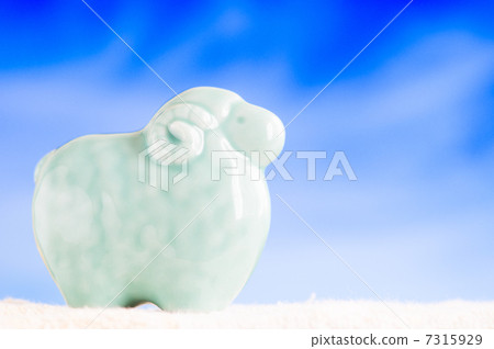 Desert orchid zodiac hen 7315929