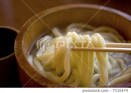 Udon noodle with fried noodles 7316474
