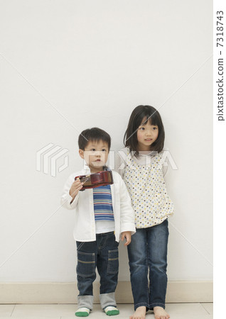 可愛的弟弟和妹妹 可愛的弟弟和妹妹 7318743