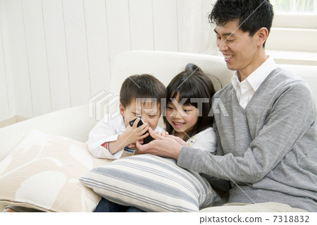 Family group 7318832