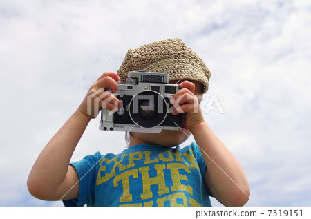 一位小型攝影師用測距儀拍攝 一位小型攝影師用測距儀拍攝 7319151