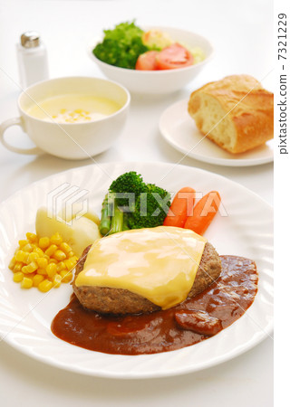 Cheese Hamburger 7321229