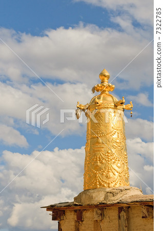 architectural details of songzanlin tibetan monastery, shangri-l architectural details of songzanlin tibetan monastery, shangri-l 7322785