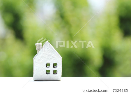 Image of housing Image of housing 7324285