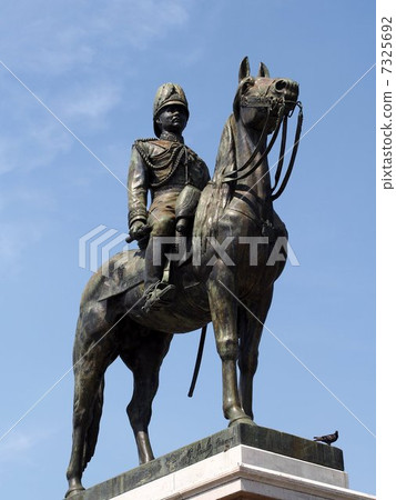 Thai Bangkok Rama V Victory Statue 7325692