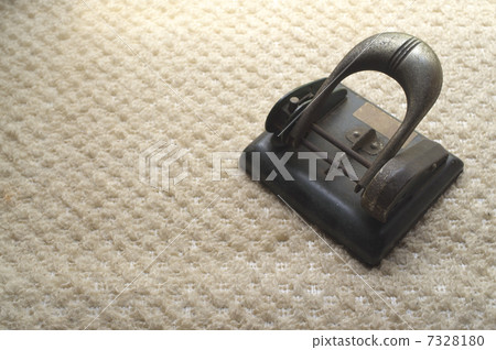 Old drilling punch 7328180