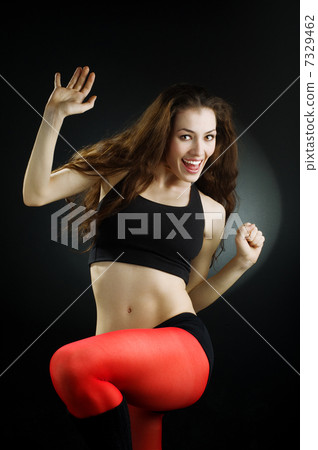 modern dances 7329462